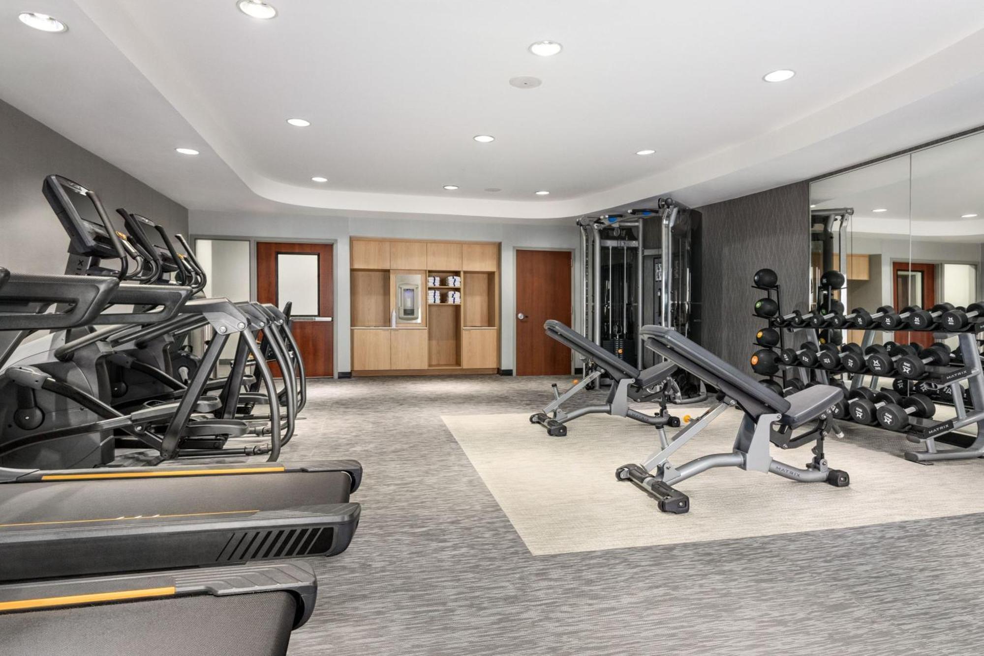 Courtyard By Marriott Columbia Hotell Exteriör bild