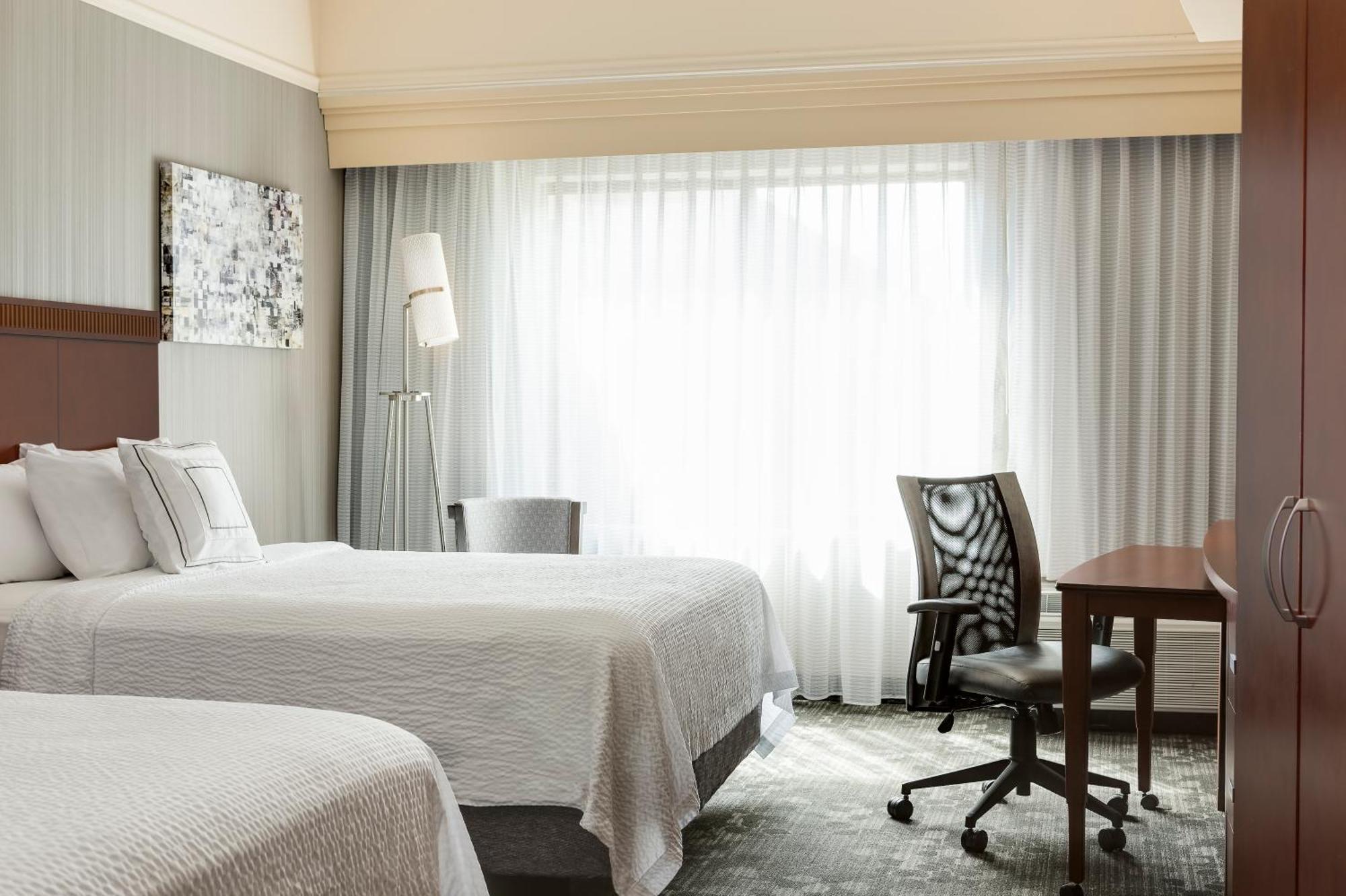 Courtyard By Marriott Columbia Hotell Exteriör bild