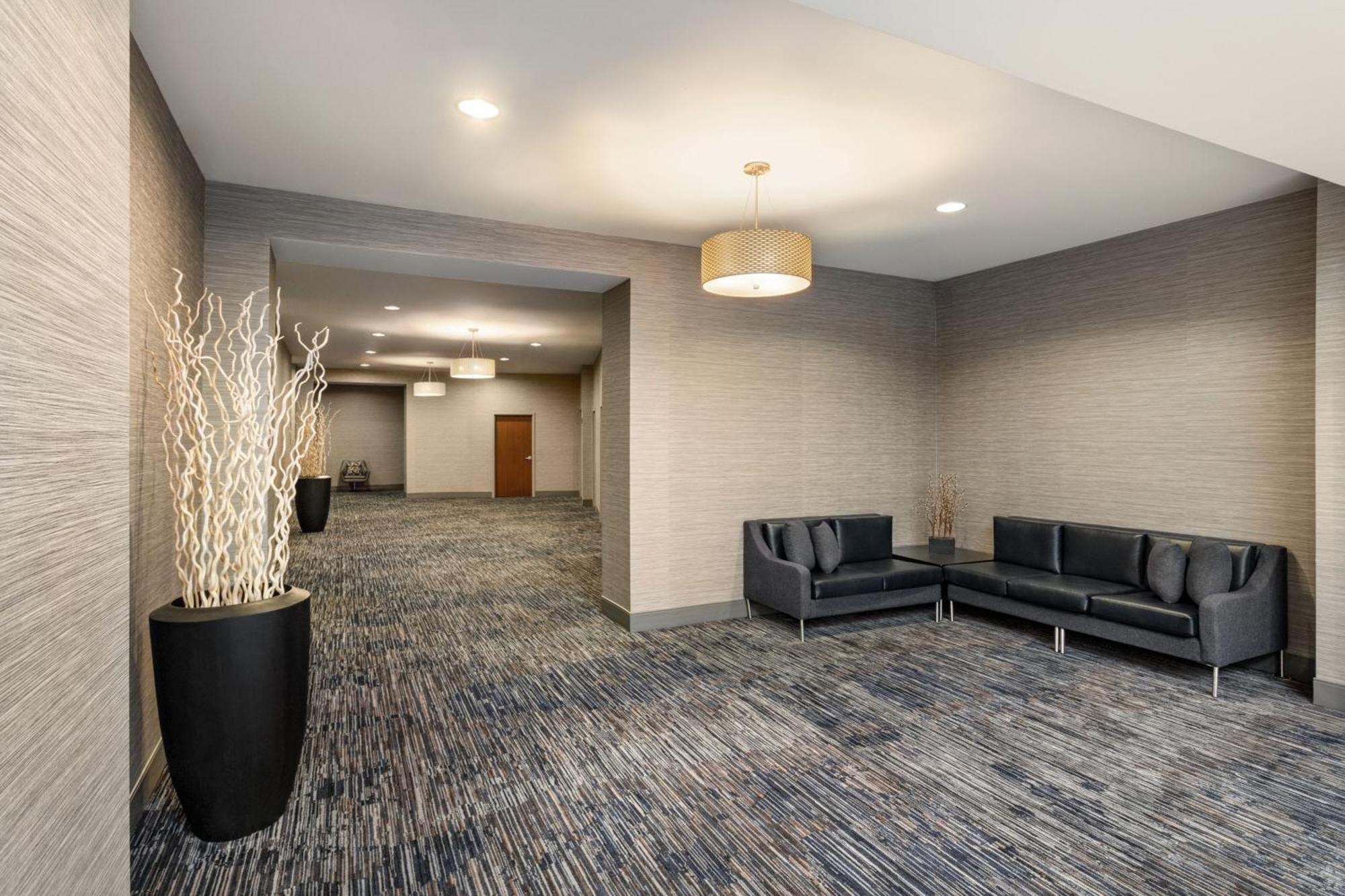 Courtyard By Marriott Columbia Hotell Exteriör bild
